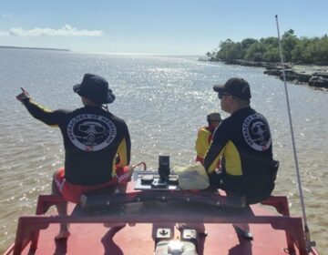 Menina de 3 anos desaparece em rio após ser empurrada pelo pai durante briga de casal