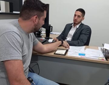 Marido de social media morta em acidente provocado por adolescente busca justiça