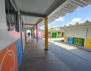 Na volta às aulas, escola tradicional ganha nova estrutura e dobra número de vagas