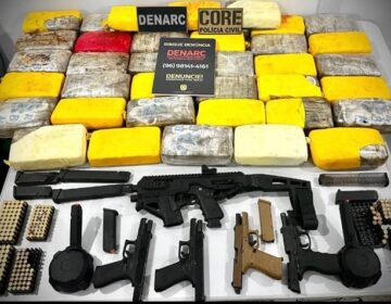 Operação contra o tráfico apreende mais de 50 kg de drogas e arsenal usado por facção