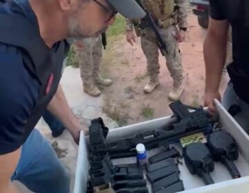 30 e 50 tiros: miniarsenal apreendido em condomínio tinha armas com poder de fogo elevado