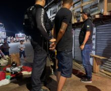 Homem é preso levando drogas escondidas no porão de embarcação para festa no Bailique