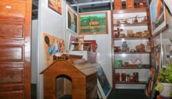 Quadros e souvenirs produzidos por internos do Iapen fazem sucesso na Expofeira