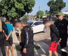 Tribunal do Crime torturou jovem com deficiência e idoso bêbado, diz polícia