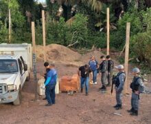 Homem cumpria pena em casa, mas continuava a traficar, diz PM após morte em tiroteio