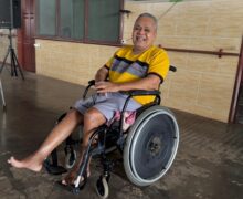 “Cada doação é um milagre”: idosos ‘sós’ celebram entrega de alimentos em abrigo