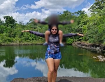 Mulher é morta, esquartejada e queimada em quintal por amigo