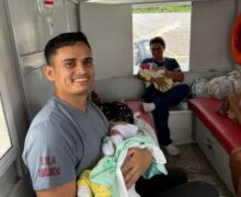 Em barco à deriva e com bebê ao contrário, equipe opera ‘milagre’