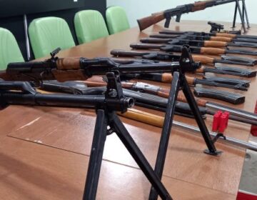 Fuzis da maior apreensão da história do AP seguiriam para o Sudeste, diz Sejusp