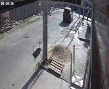 VÍDEOS mostram dona de casa sendo atingida por GCM que errou tiro em suspeito