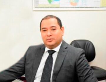 ‘Não pode trabalhar com mulheres’: juiz manda afastar servidor condenado duas vezes por crimes sexuais