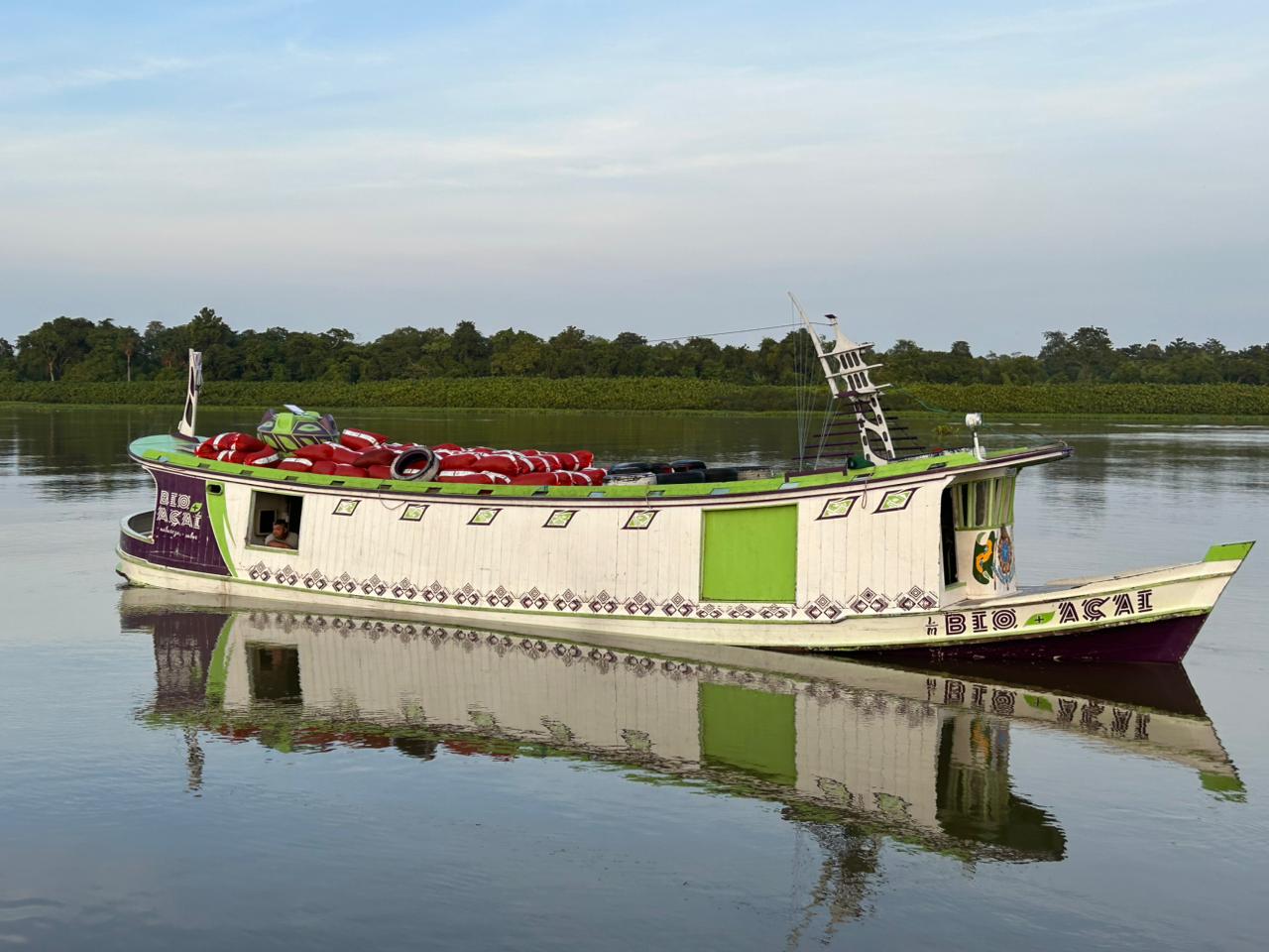 Nova rota reduz pela metade o tempo de transporte e mantém qualidade do açaí do Bailique