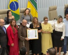 Capuchinhos e Frei Carlos são homenageados por serviços sociais e de saúde no Amapá