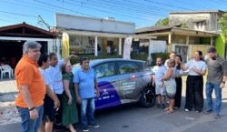 Pacientes renais ganham reforço no transporte com doação de carro elétrico