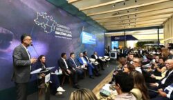 ‘Precisamos dos empregos’: Na COP30, Clécio defende petróleo com preservação