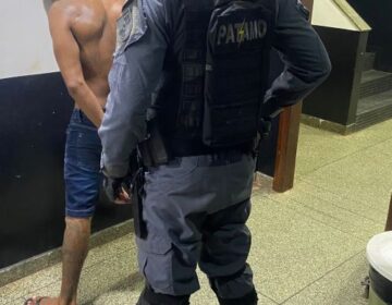 Detento em condicional é preso depois de se esconder em quarto com drogas