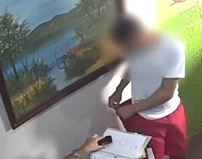 Diretor de escola no Iapen é preso por facilitar entrada de celulares e drogas