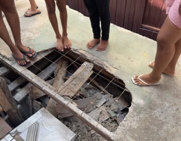 Passarela de “concreto” desmorona 1 ano após ser entregue por Furlan