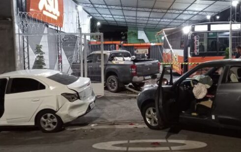 Picape invade X do Sul deixa 1 morto e 3 feridos após colisão com carro da Guiana