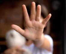 Menina manteve silêncio por meses sobre abusos do tio para proteger o irmão