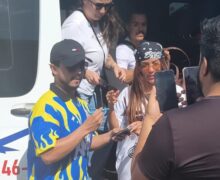 Fã chega horas antes para bater foto com Anitta no Aeroporto de Macapá: “é a parte 1 da maratona”