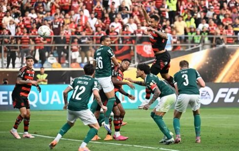 A cabeçada que reconquistou um continente