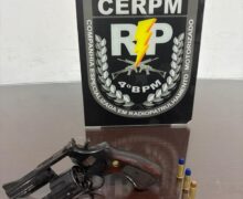 Adolescente armado planejava eliminar rival , diz PM