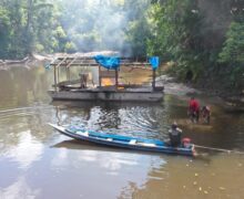 Mercúrio e ouro são apreendidos e balsas de mineração clandestina são destruídas