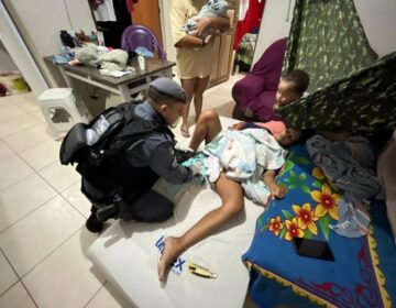 Com coragem e um pregador de roupas, PMs conduzem parto na noite de Natal