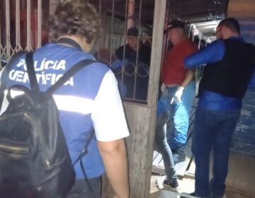 Após deixar passageiro, motoqueiro é executado com 6 tiros