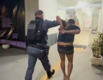 Homem é preso após agredir esposa e filhas e desafiar PM para briga