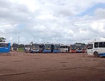 Paralisação de rodoviários intermunicipais ameaça transporte na noite do réveillon