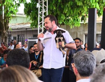 “Não é questão partidária, é levar direito para o povo”, afirma Boulos durante mutirão no Amapá