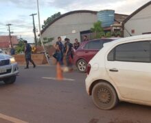 Ciclista idoso morre atropelado ao tentar atravessar a Duca Serra empurrando bicicleta