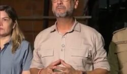 Clécio anuncia assistência e reconstrução de casas destruídas em incêndio