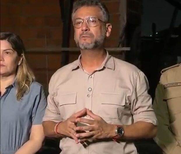 Clécio anuncia assistência e reconstrução de casas destruídas em incêndio