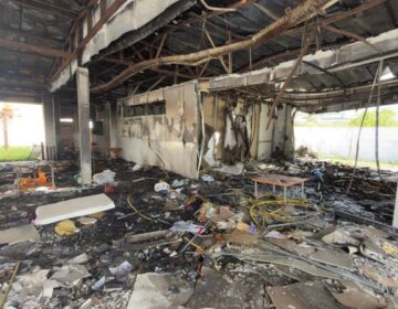 Creche de R$ 2,8 milhões vira ruína em Macapá, tomada por lixo, fezes e invasões