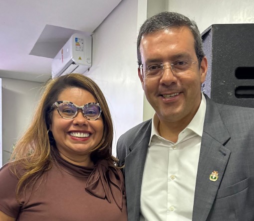 Sem a acesso a inquérito da PF pela 2ª vez, prefeito troca advogada