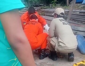 Idoso morre após descarga elétrica e queda de mangueira