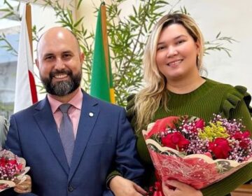 Crise na OAB: diretora acusa presidente de autorizar retirada de placa com homenagem a pioneiro