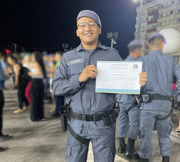 Soldado novato é demitido da PM após entregar arma a membro de facção