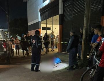 Trabalhador escapa de tiro, é atingido por facada e morre ao buscar ajuda