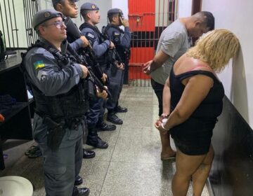 Casal que usava casa e carro para tráfico é preso após denúncia