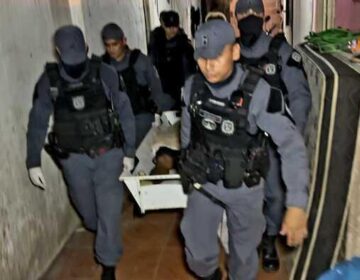 Suspeito ligado ao Comando Vermelho morre em confronto com a PM