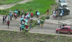 Quilombolas protestam contra invasões e provocam bloqueio parcial na BR-210