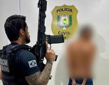 Homem é preso após dar paulada em mulher por recusa de sexo