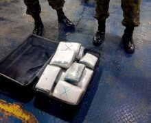 Grito de nervosismo de passageira chama atenção e PM apreende drogas em embarcação