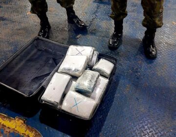 Grito de nervosismo de passageira chama atenção e PM apreende drogas em embarcação