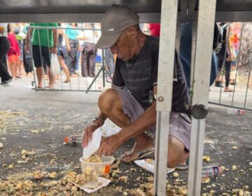 Bolo de Macapá ‘some’ em meio minuto após tradicional guerra por um pedaço