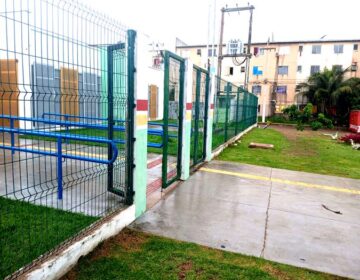 Professora de creche nega acusações e mães de alunos declaram apoio